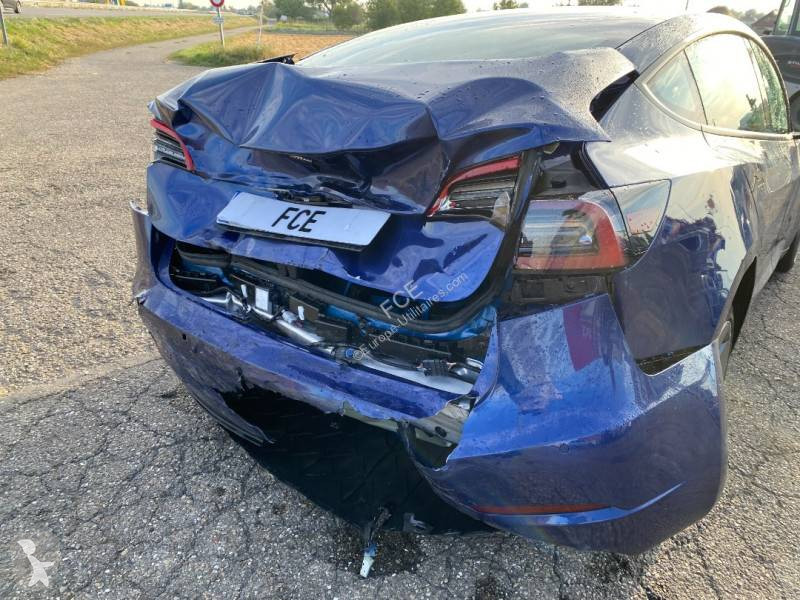 Véhicule utilitaire Tesla