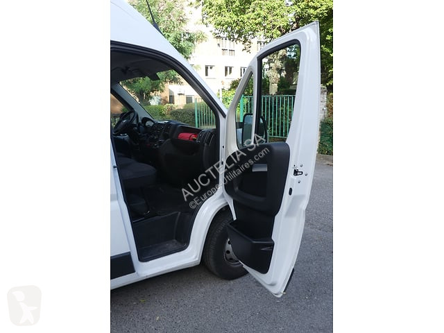 Véhicule utilitaire Opel
