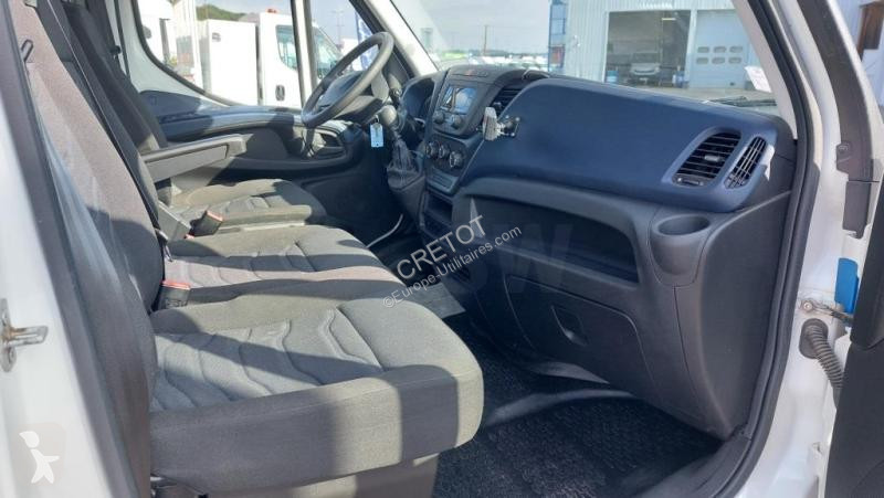 Véhicule utilitaire Iveco 40C14