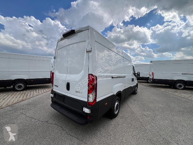 Veicolo commerciale Iveco DAILY 35S16 V
