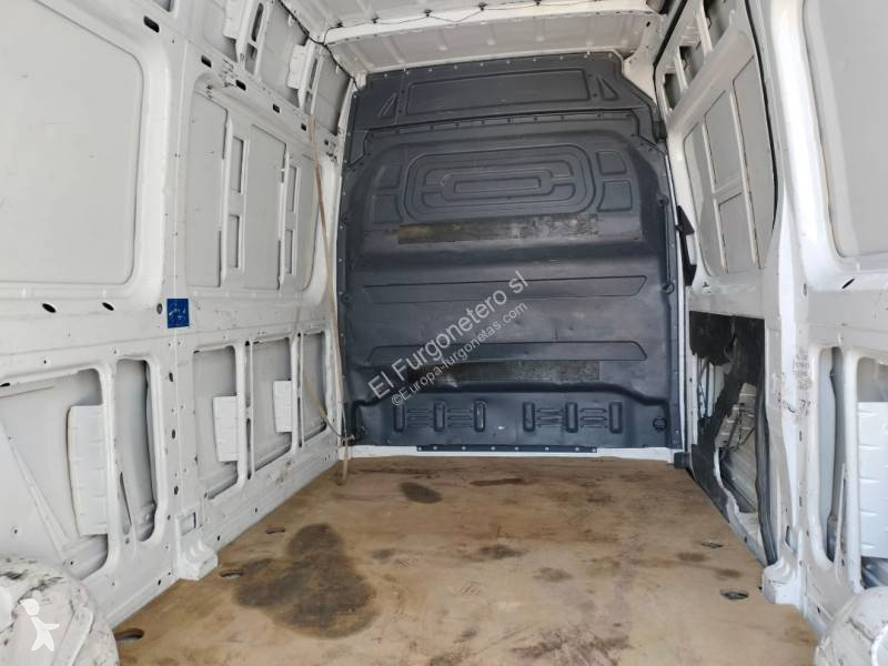 Véhicule utilitaire Mercedes