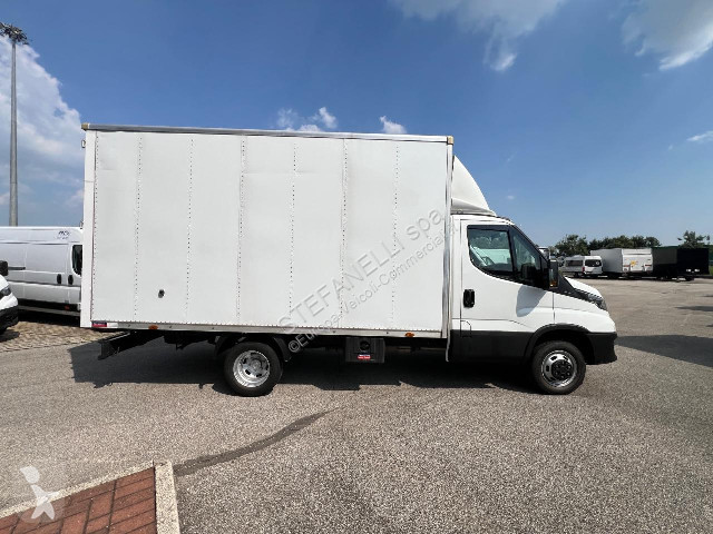 Veicolo commerciale Iveco DAILY 35C14H BOX p 3750