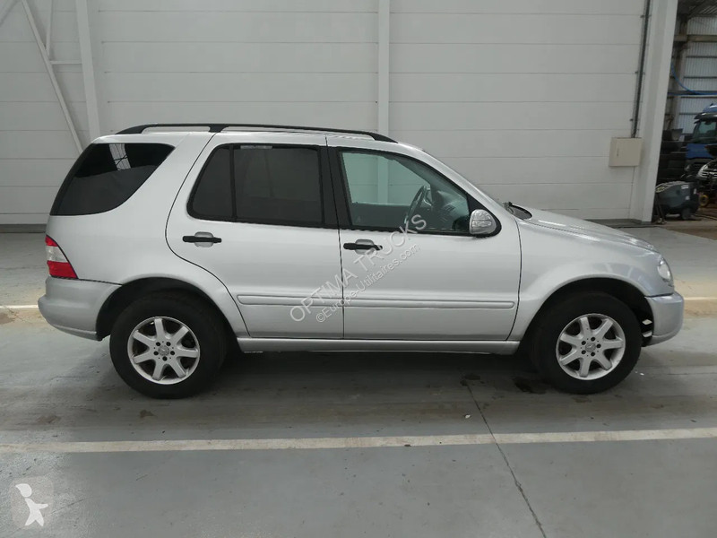 Autoutilitară Mercedes ML 270 CDI 4x4 M-lasse