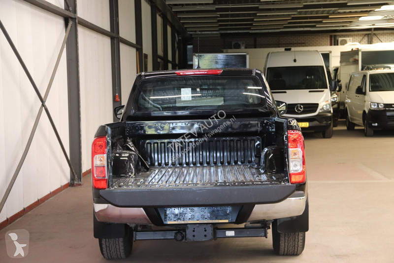 Furgoneta Nissan 2.3 dCi PICK UP 4X4