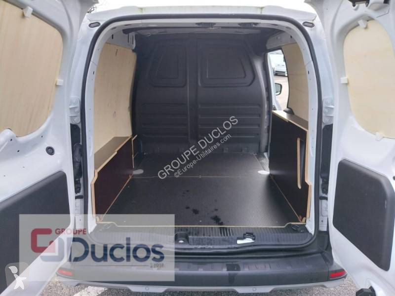 Furgoneta Nissan