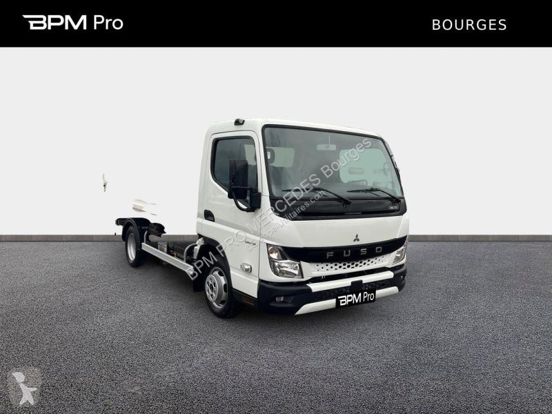 Véhicule utilitaire Fuso CCb 3C15 Empattement 28