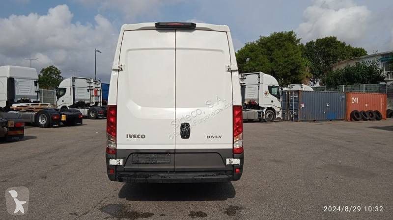 Furgoneta Iveco