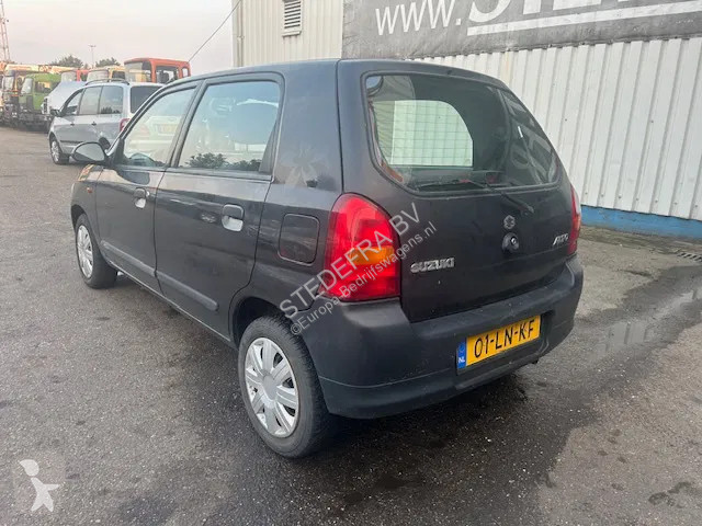 Autoutilitară Suzuki 1.0 - 16V , 5 drs. ,...