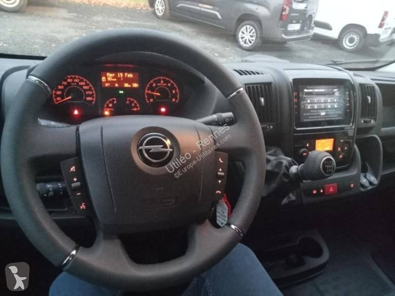 Véhicule utilitaire Opel