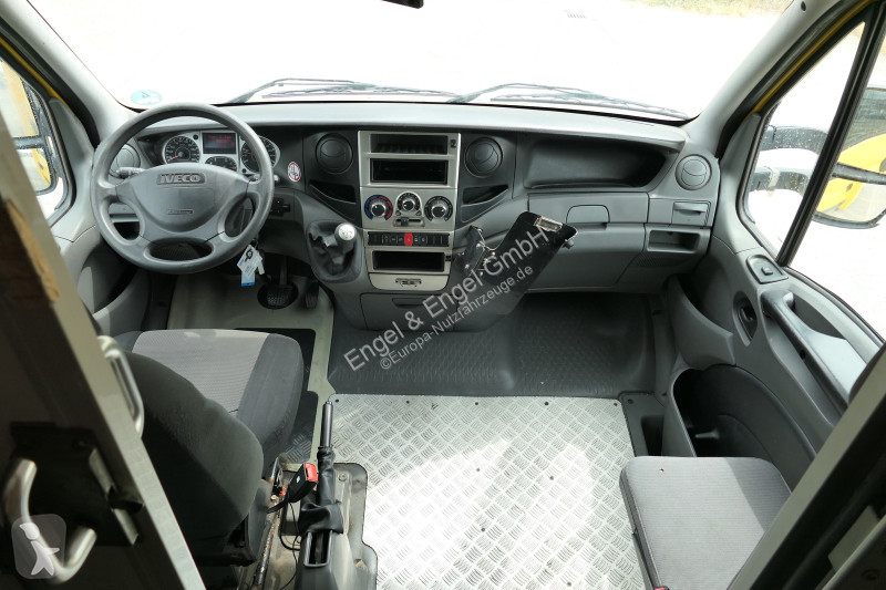 Veicolo commerciale Iveco Daily 35 S11 C30C...