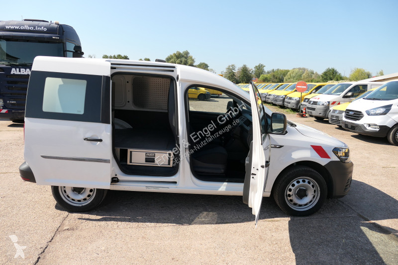 Autoutilitară Volkswagen Caddy 2.0 TDI 4Motion...