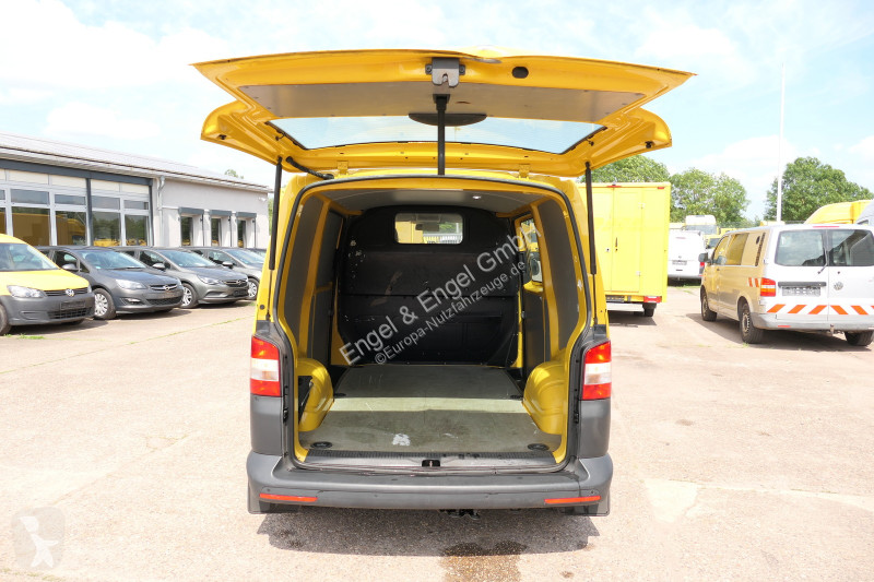 Véhicule utilitaire Volkswagen T5 Transporter...