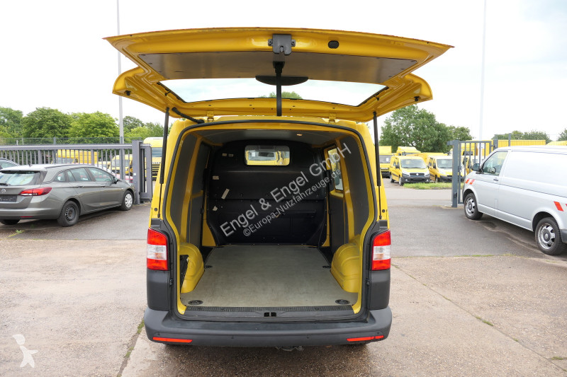 Véhicule utilitaire Volkswagen T5 Transporter...