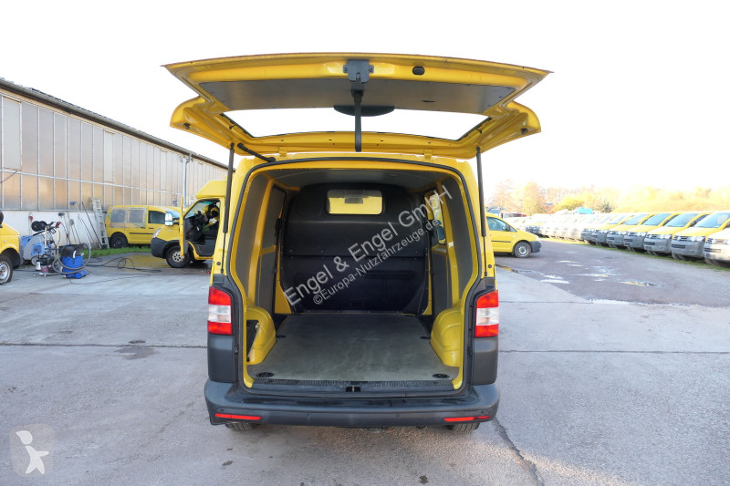 Autoutilitară Volkswagen T5 Transporter 2.0 TDI...