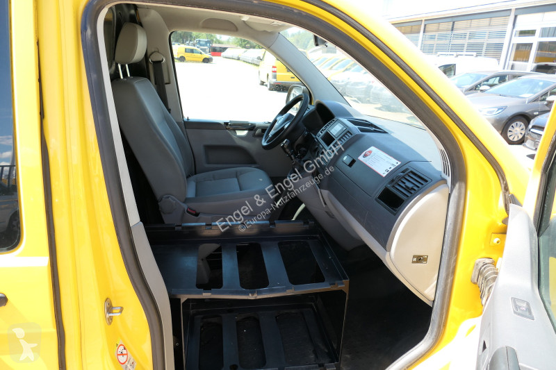 Autoutilitară Volkswagen T5 Transporter 2.0 TDI...