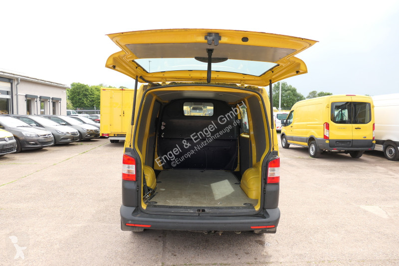 Véhicule utilitaire Volkswagen T5 Transporter...