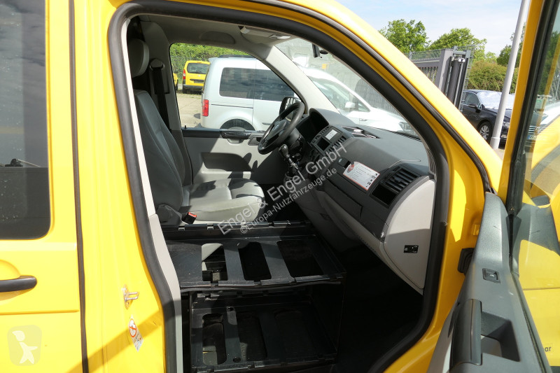Autoutilitară Volkswagen T5 Transporter 2.0 TDI...