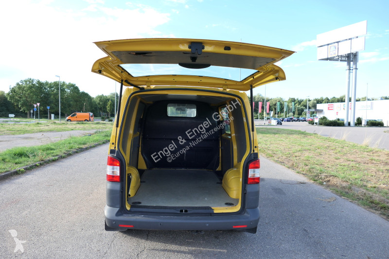 Коммерческий автомобиль Volkswagen T5...