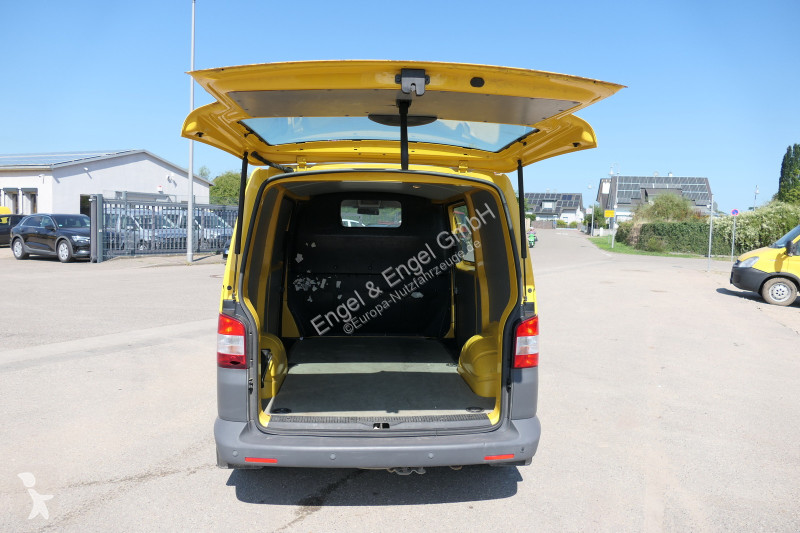 Autoutilitară Volkswagen T5 Transporter 2.0 TDI...