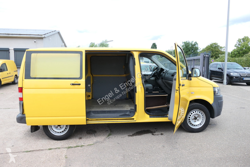 Véhicule utilitaire Volkswagen T5 Transporter...