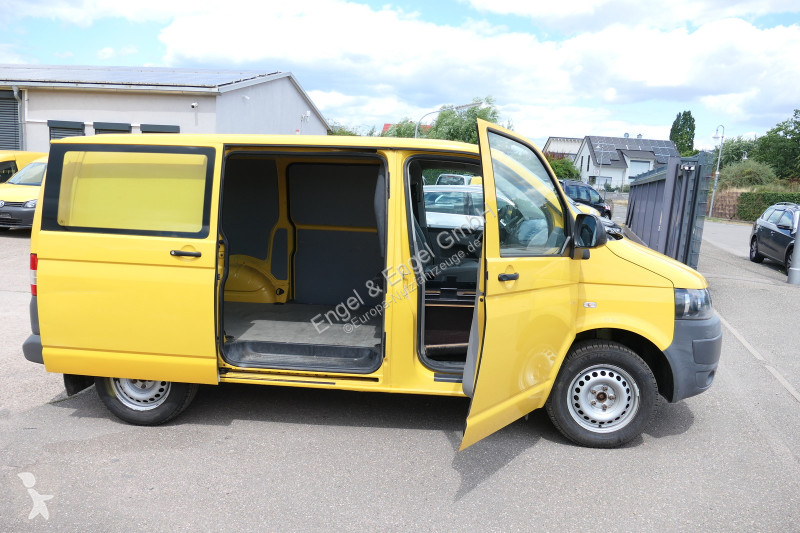 Véhicule utilitaire Volkswagen T5 Transporter...