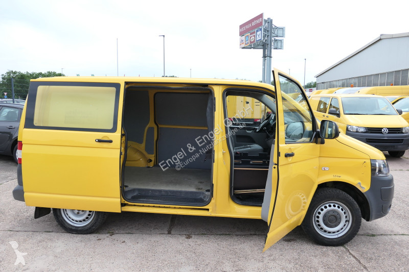 Autoutilitară Volkswagen T5 Transporter 2.0 TDI...
