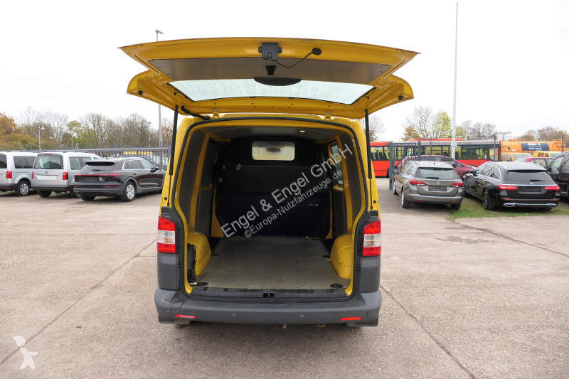 Veículo utilitário Volkswagen T5 Transporter...