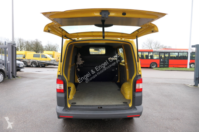 Véhicule utilitaire Volkswagen T5 Transporter...
