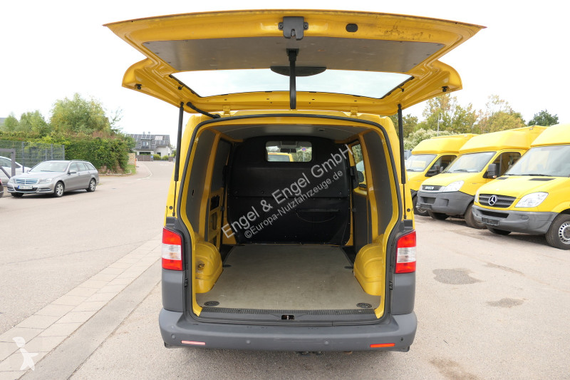 Коммерческий автомобиль Volkswagen T5...