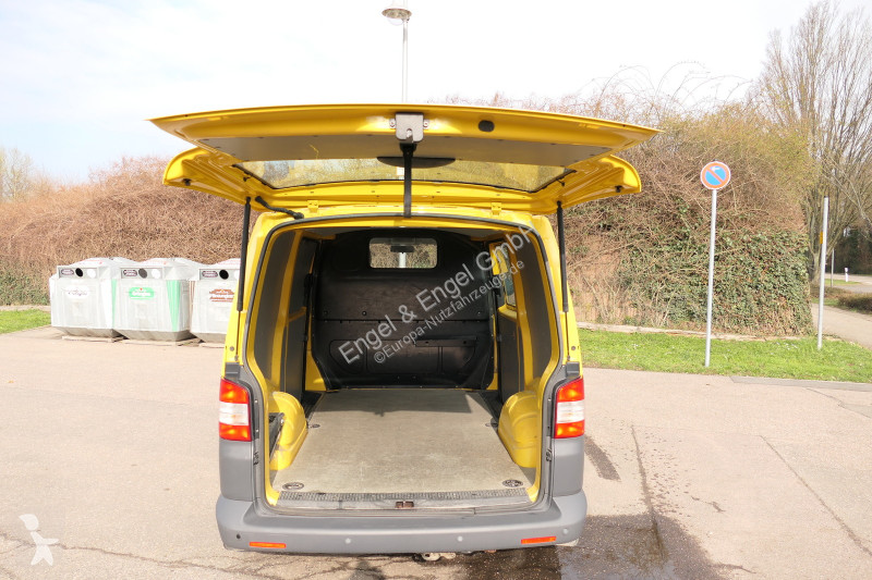 Véhicule utilitaire Volkswagen T5 Transporter...