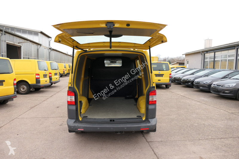 Véhicule utilitaire Volkswagen T5 Transporter...