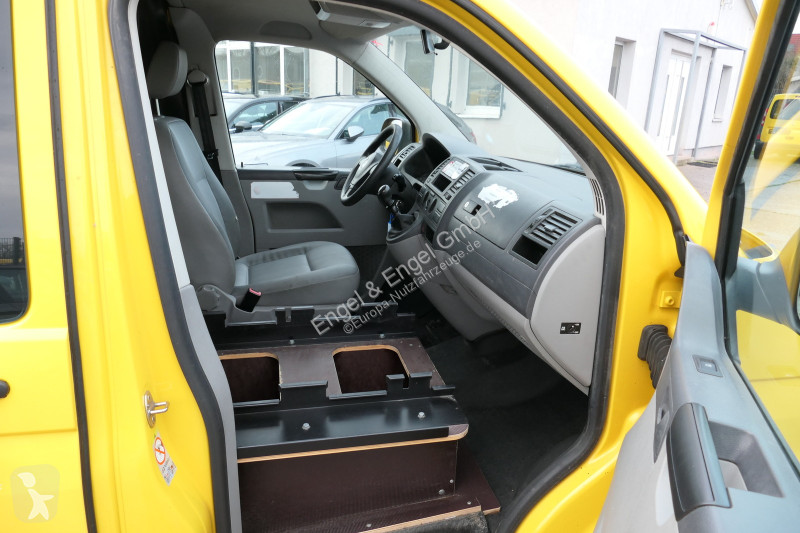 Véhicule utilitaire Volkswagen T5 Transporter...