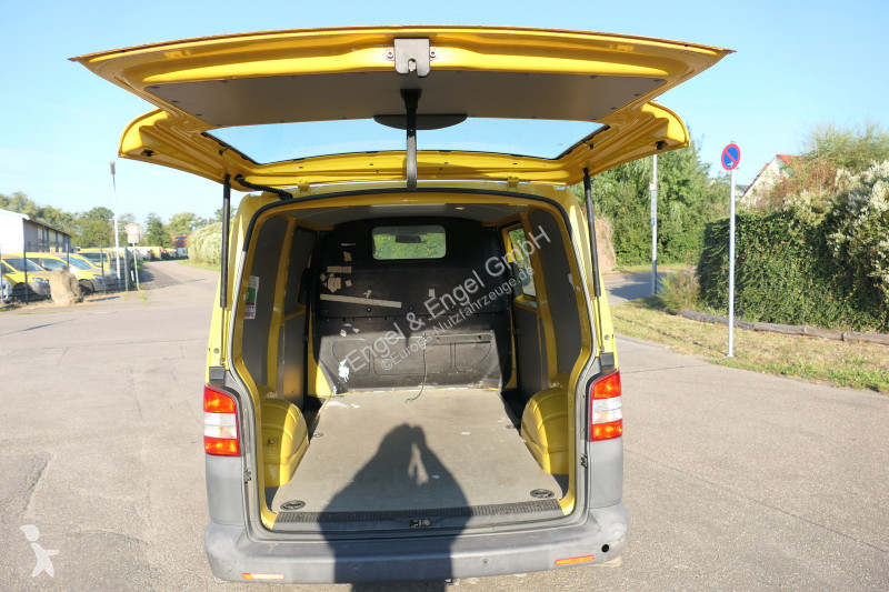 Autoutilitară Volkswagen T5 Transporter 2.0 TDI...