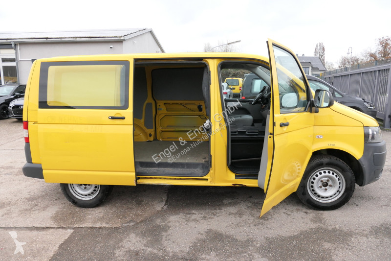 Véhicule utilitaire Volkswagen T5 Transporter...