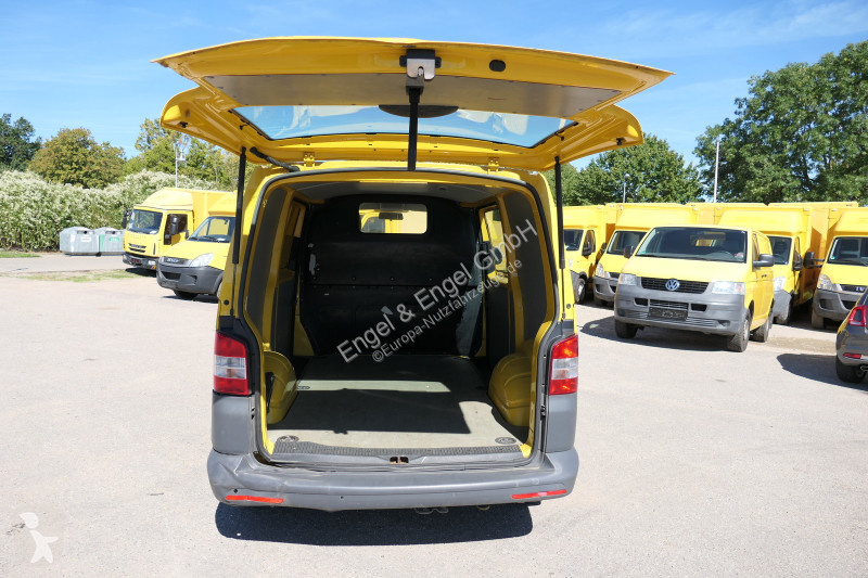 Véhicule utilitaire Volkswagen T5 Transporter...