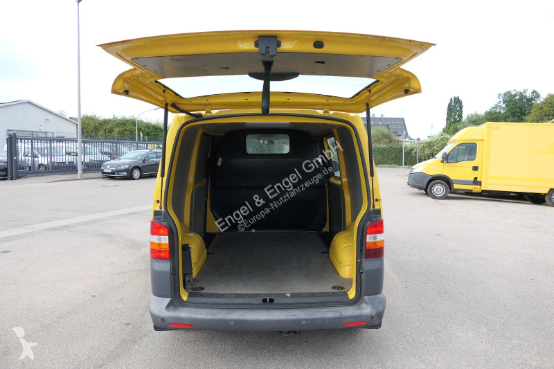 Autoutilitară Volkswagen T5 Transporter 2.0 TDI...