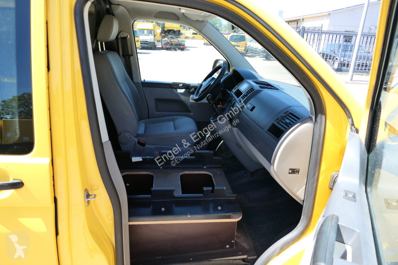 Véhicule utilitaire Volkswagen T5 Transporter...