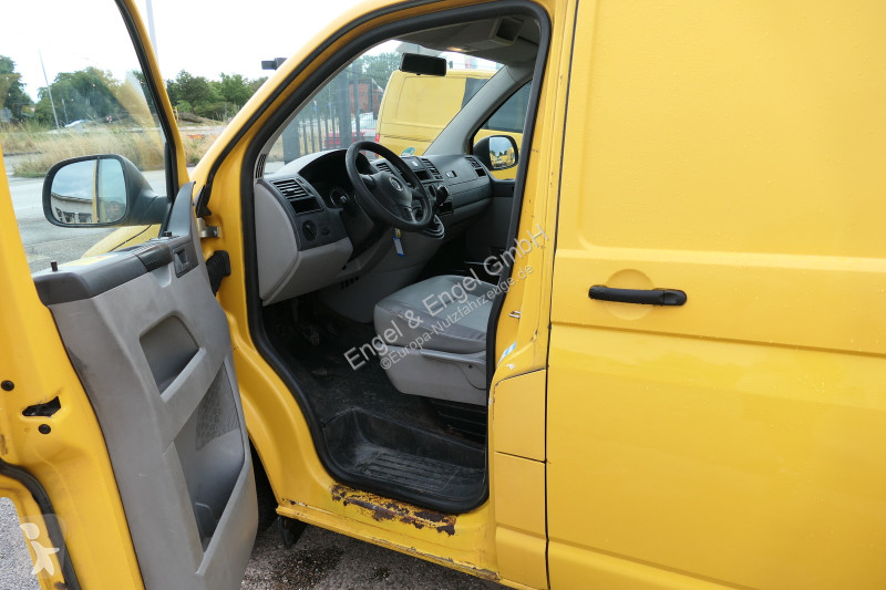 Коммерческий автомобиль Volkswagen T5...