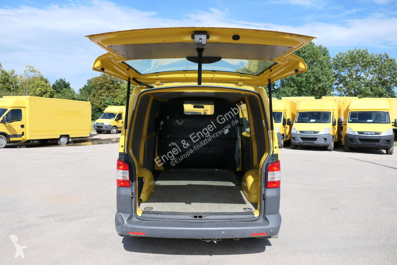 Autoutilitară Volkswagen T5 Transporter 2.0 TDI...