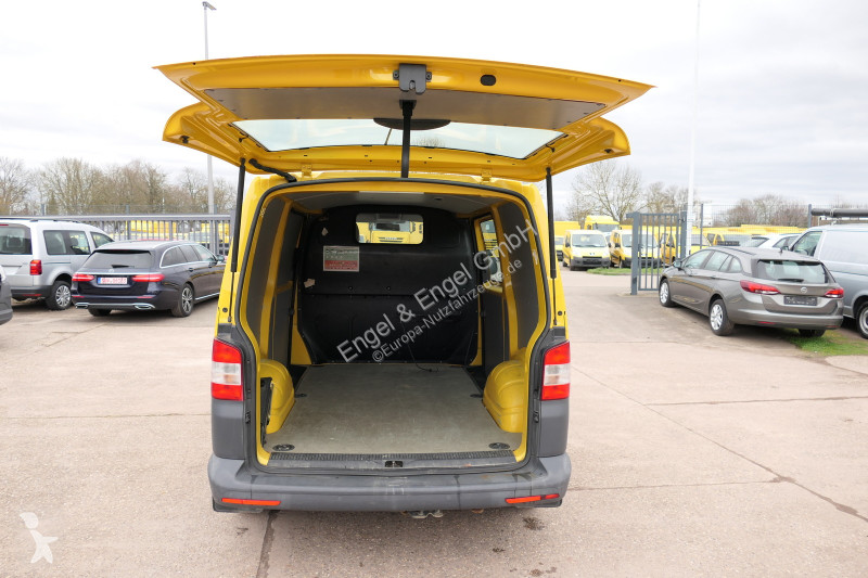 Véhicule utilitaire Volkswagen T5 Transporter...