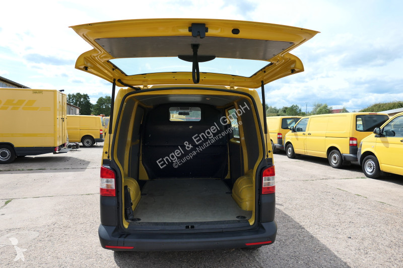 Véhicule utilitaire Volkswagen T5 Transporter...