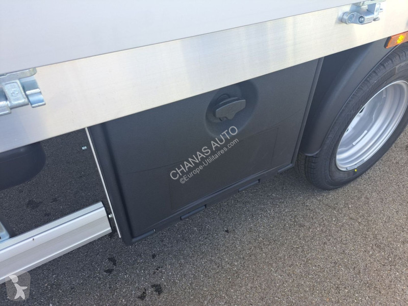 Furgoneta Iveco 35C16 160CV 3L ALUMINIUM 4M