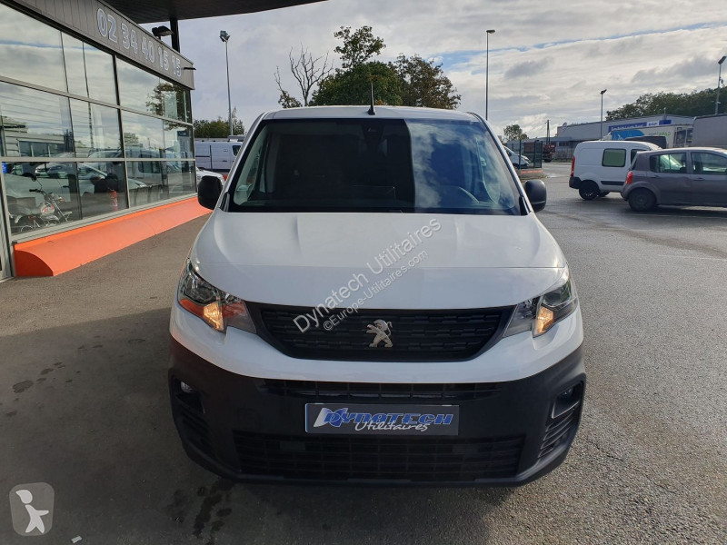 Autoutilitară Peugeot PARTNER STANDARD 1000KG...