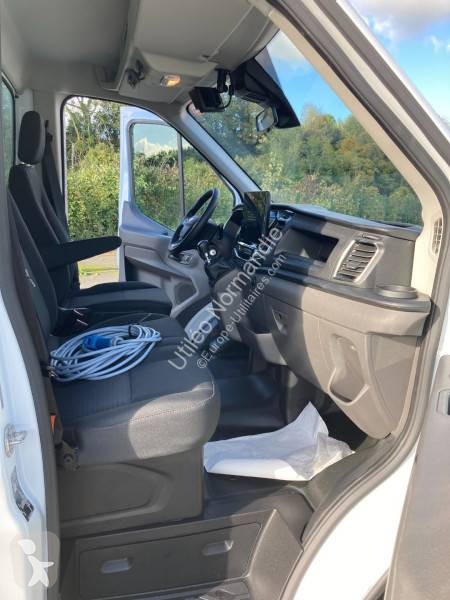 Véhicule utilitaire Ford