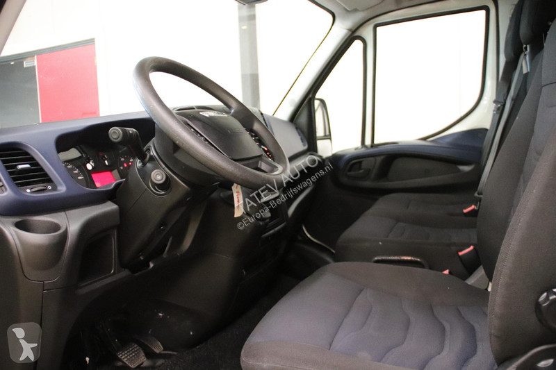Autoutilitară Iveco 35S14V 2.3 L2H2 MET 3500 KG...