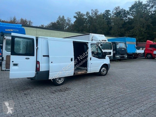 Užitkové vozidlo Ford TÜV bis 10/26