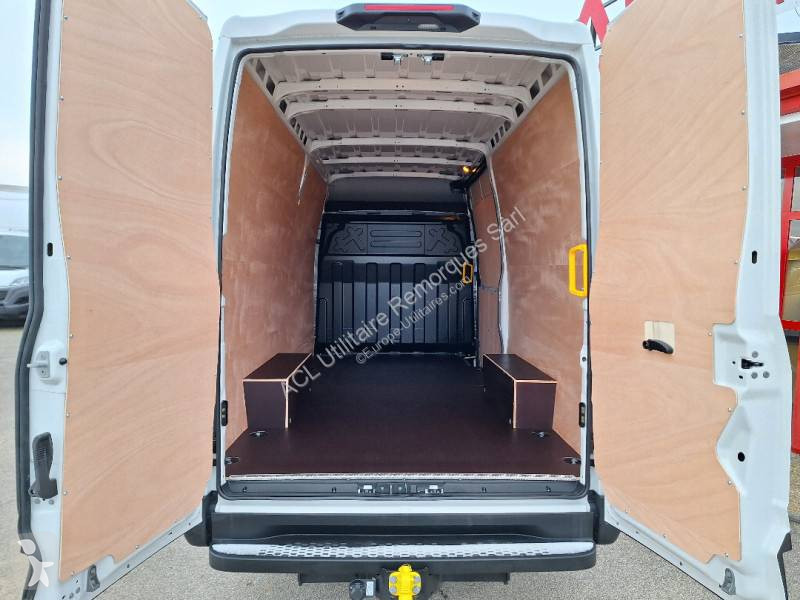 Furgoneta Iveco