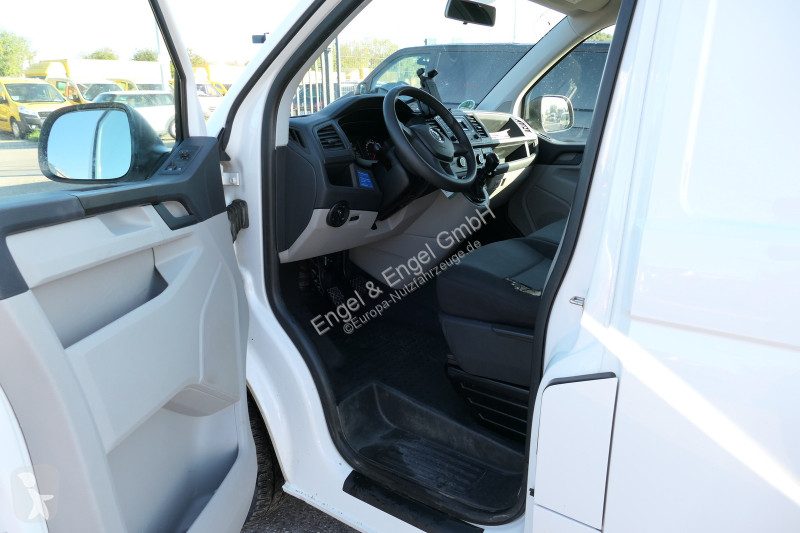 Veicolo commerciale Volkswagen T6 Transporter...
