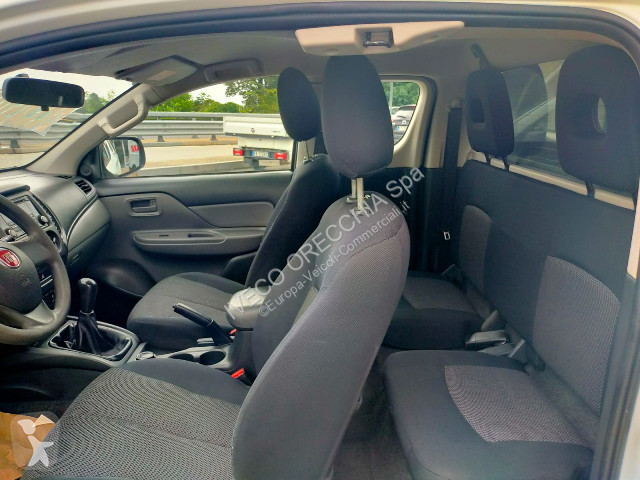 Véhicule utilitaire Fiat FULLBACK