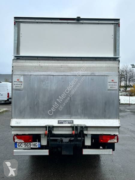Véhicule utilitaire Mercedes